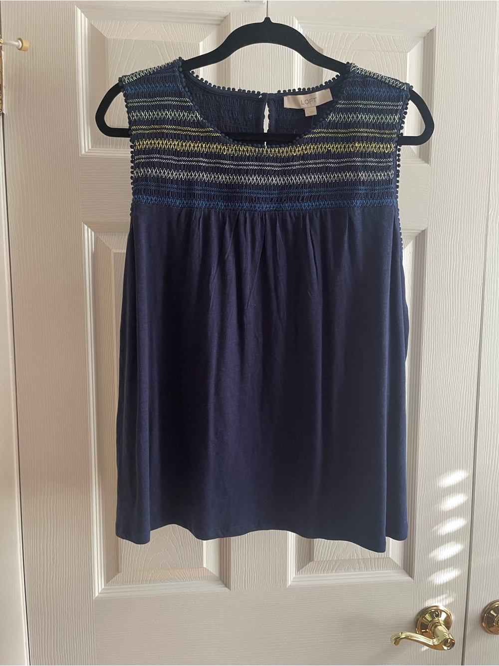 LOFT Navy Sleeveless Smocked Yoke Tank with Blue and Yellow Stitching Size Large
